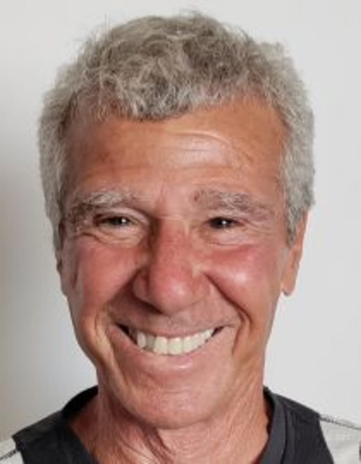 תמונת פורטרט של בעל המקצוע