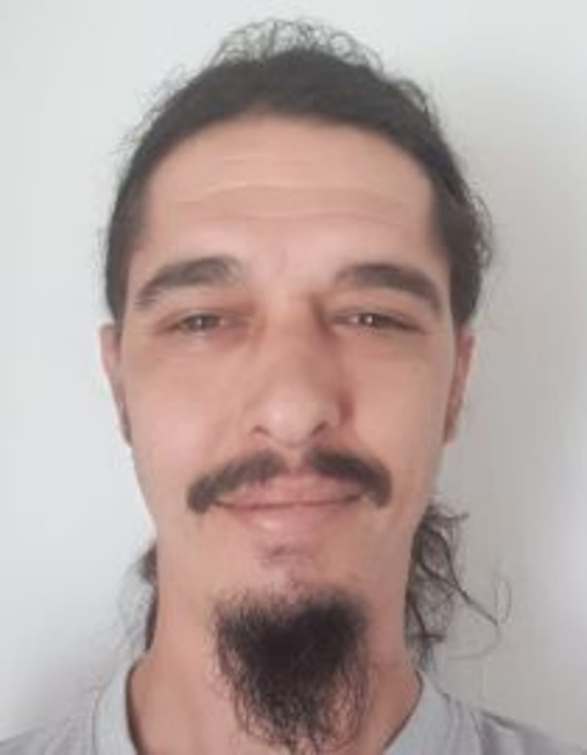 תמונת פורטרט של בעל המקצוע