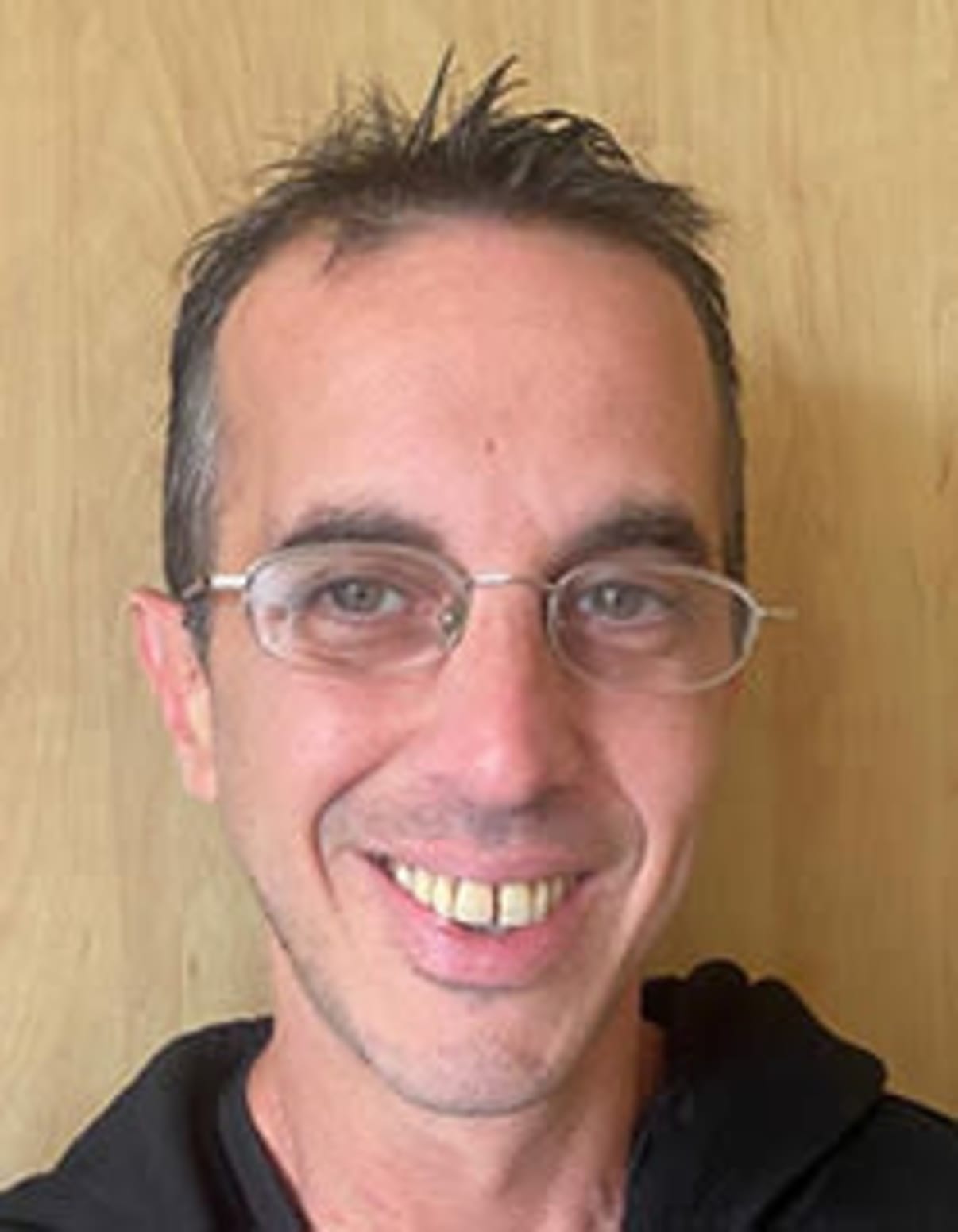 תמונת פורטרט של בעל המקצוע