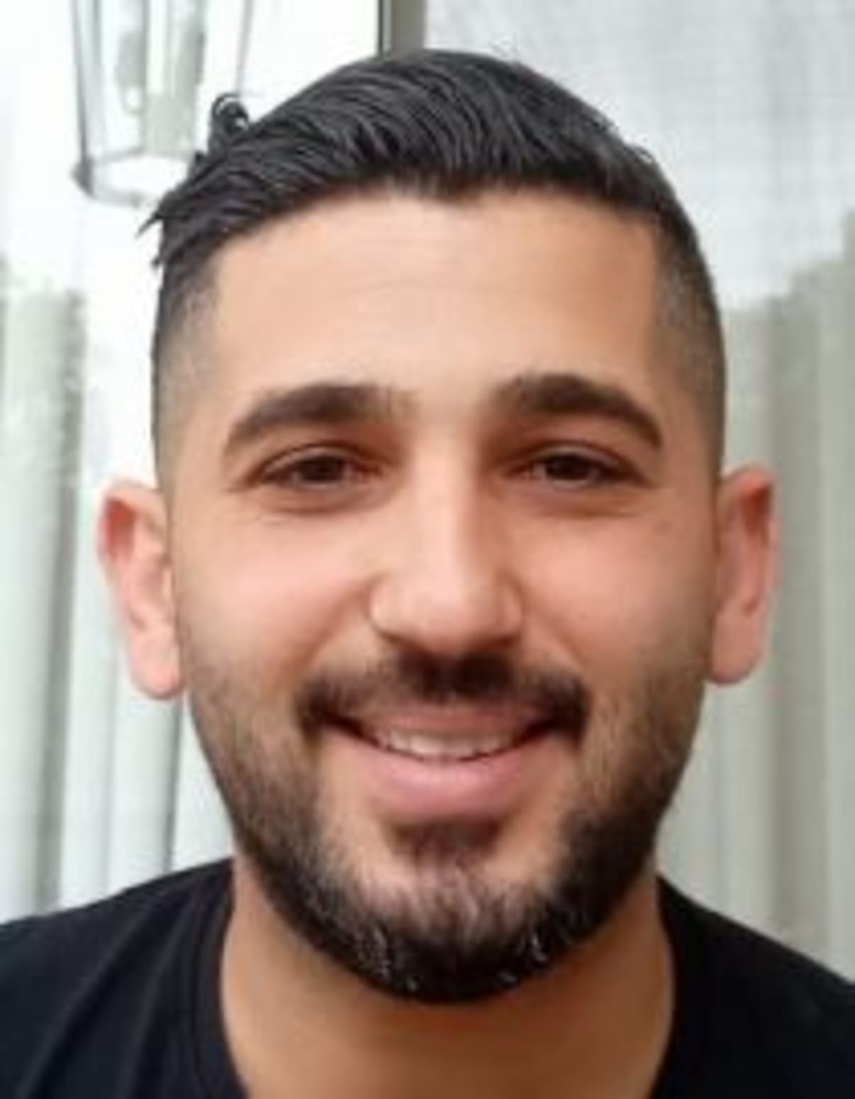 תמונת פורטרט של בעל המקצוע