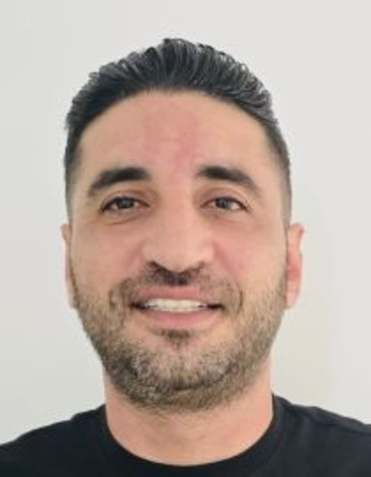 תמונת פורטרט של בעל המקצוע