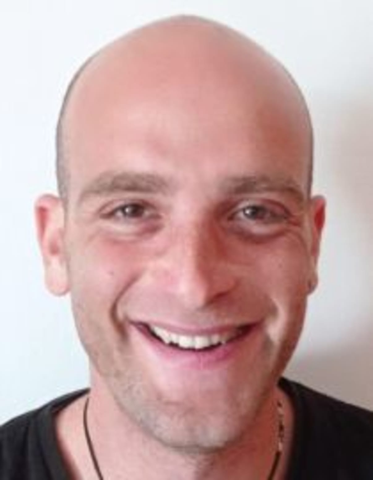 תמונת פורטרט של בעל המקצוע