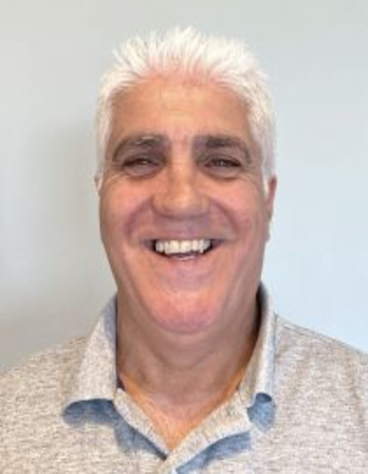 תמונת פורטרט של בעל המקצוע