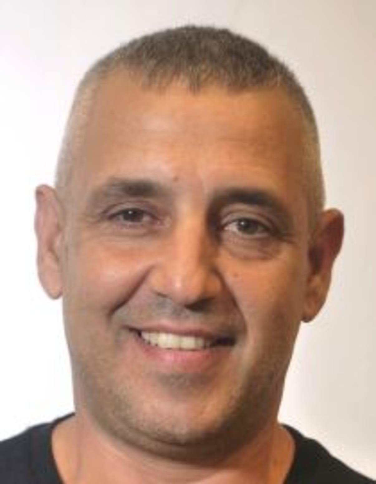 תמונת פורטרט של בעל המקצוע