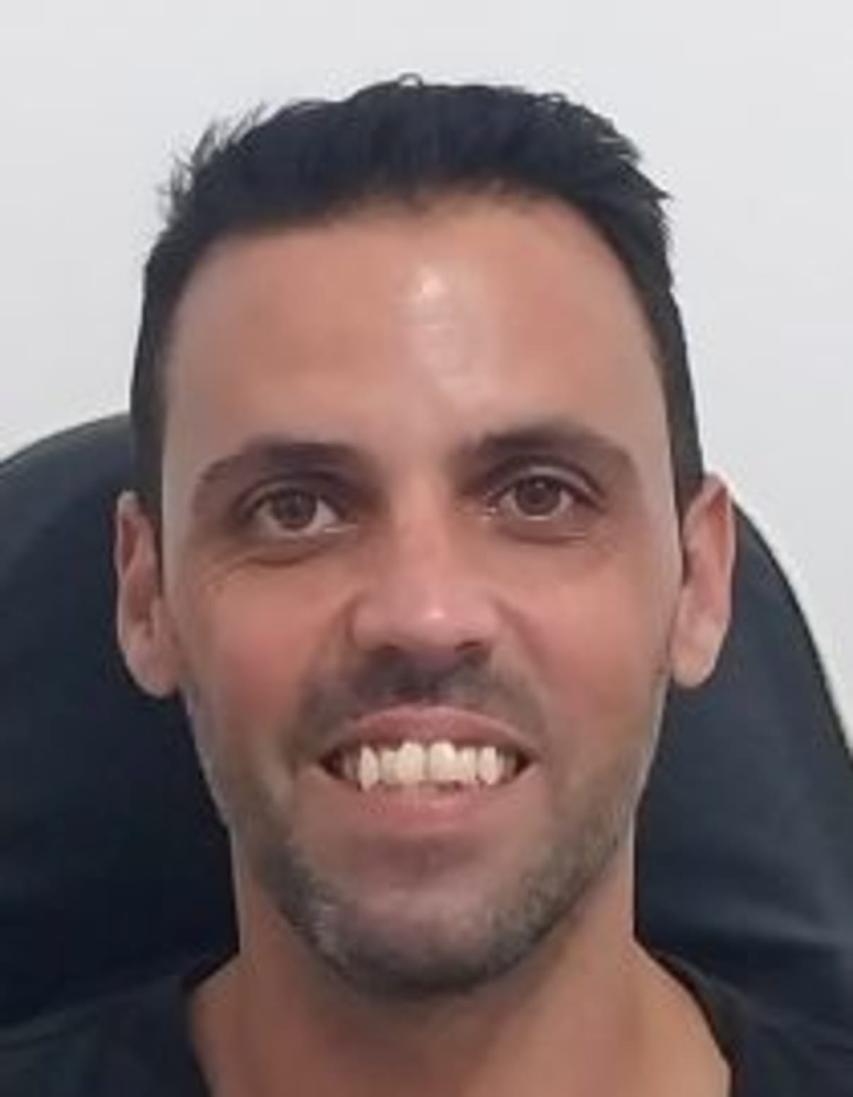 תמונת פורטרט של בעל המקצוע