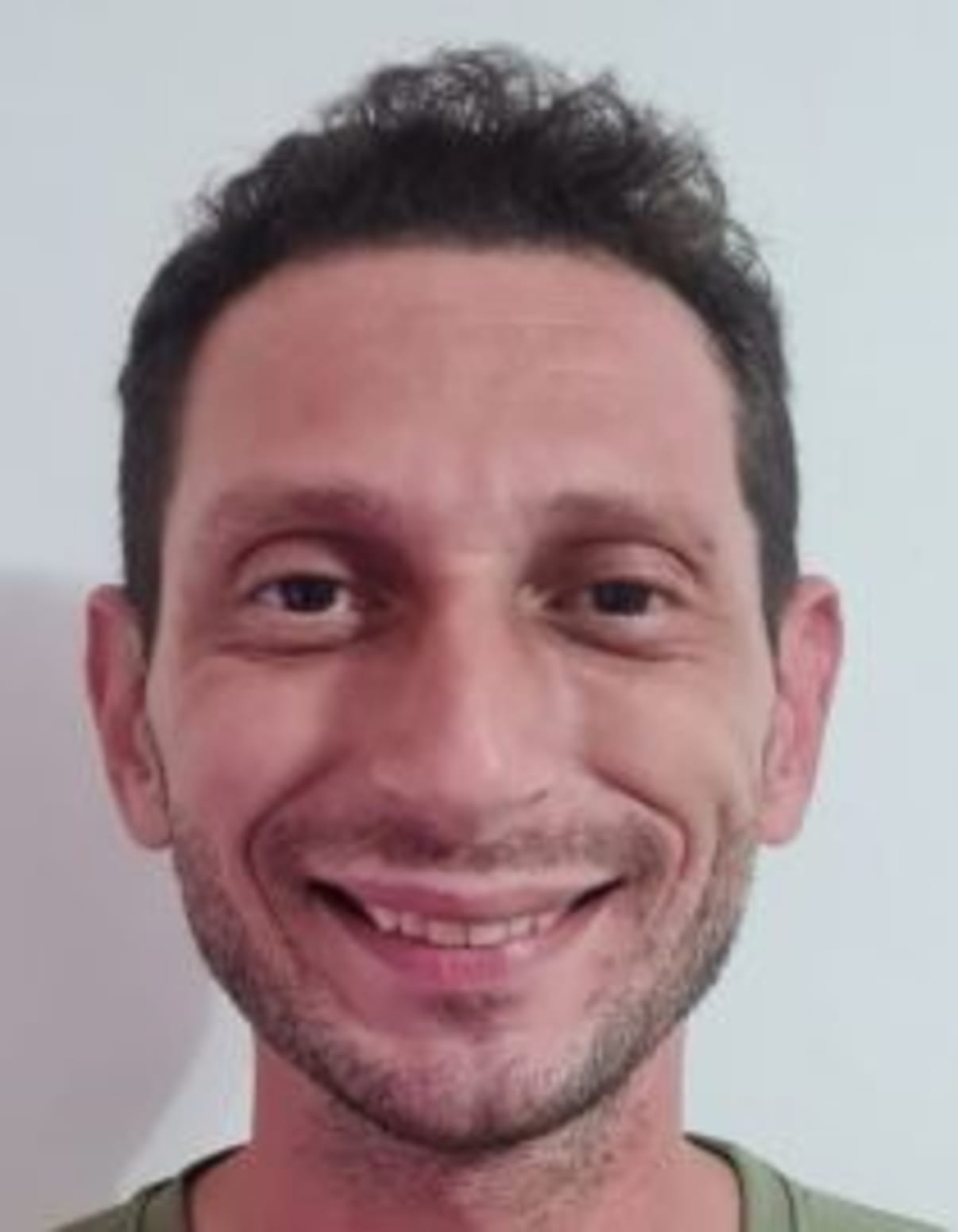 תמונת פורטרט של בעל המקצוע