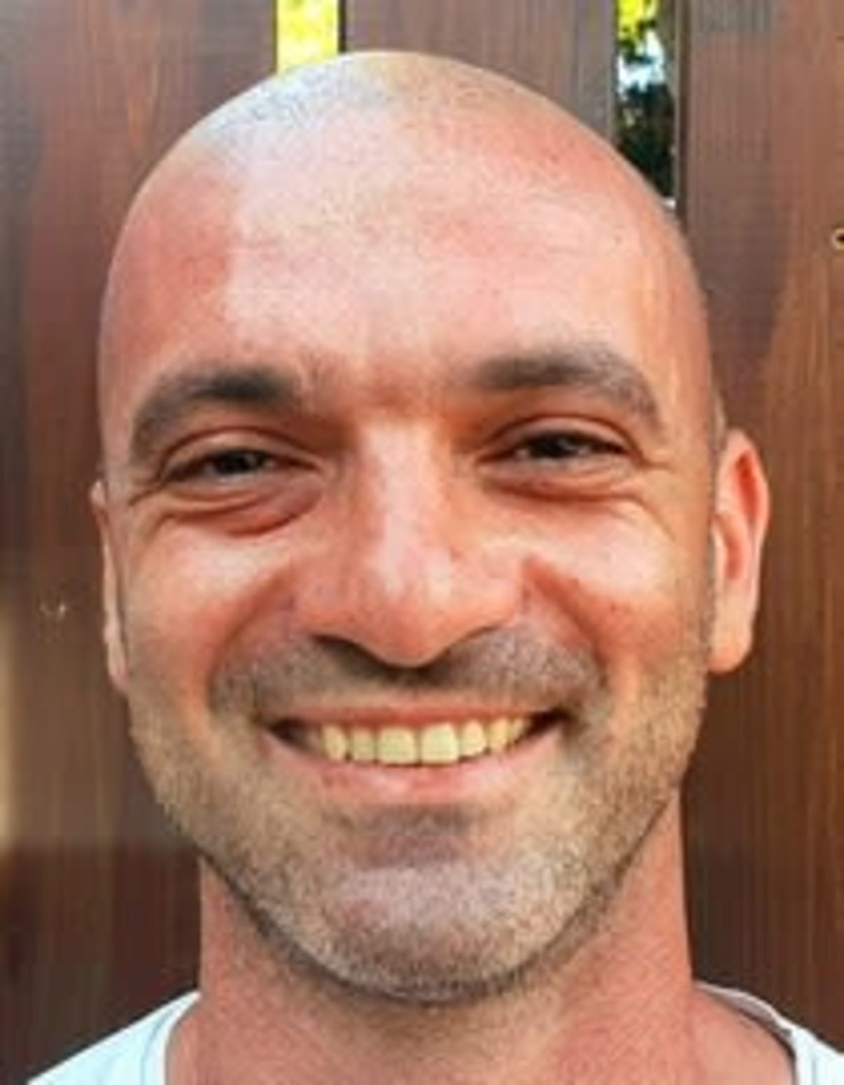 תמונת פורטרט של בעל המקצוע