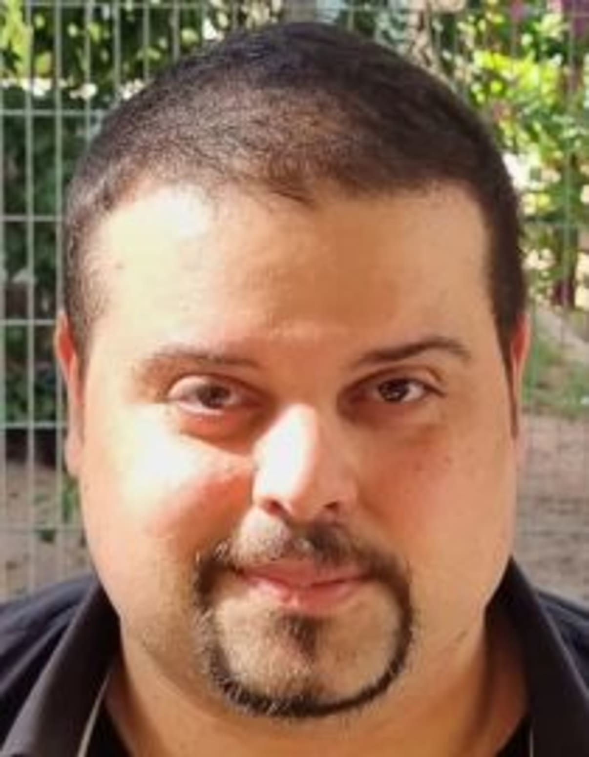 תמונת פורטרט של בעל המקצוע