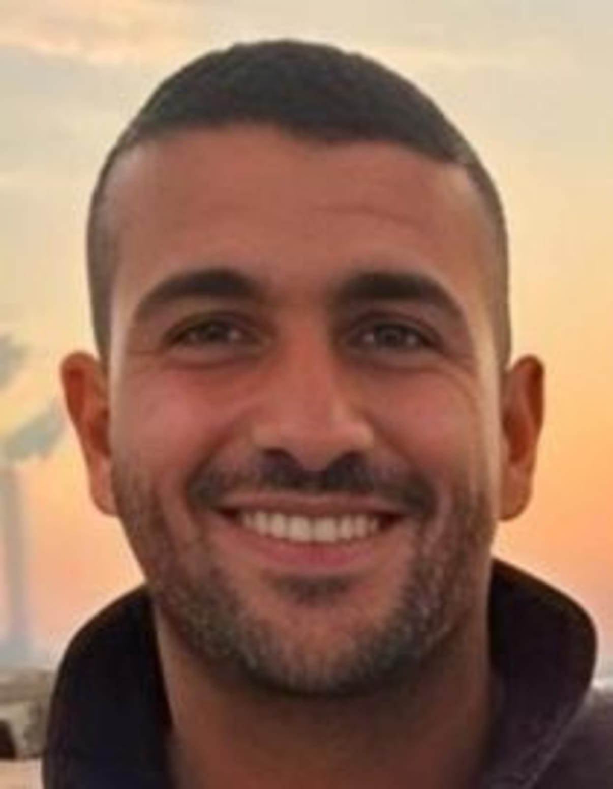 תמונת פורטרט של בעל המקצוע