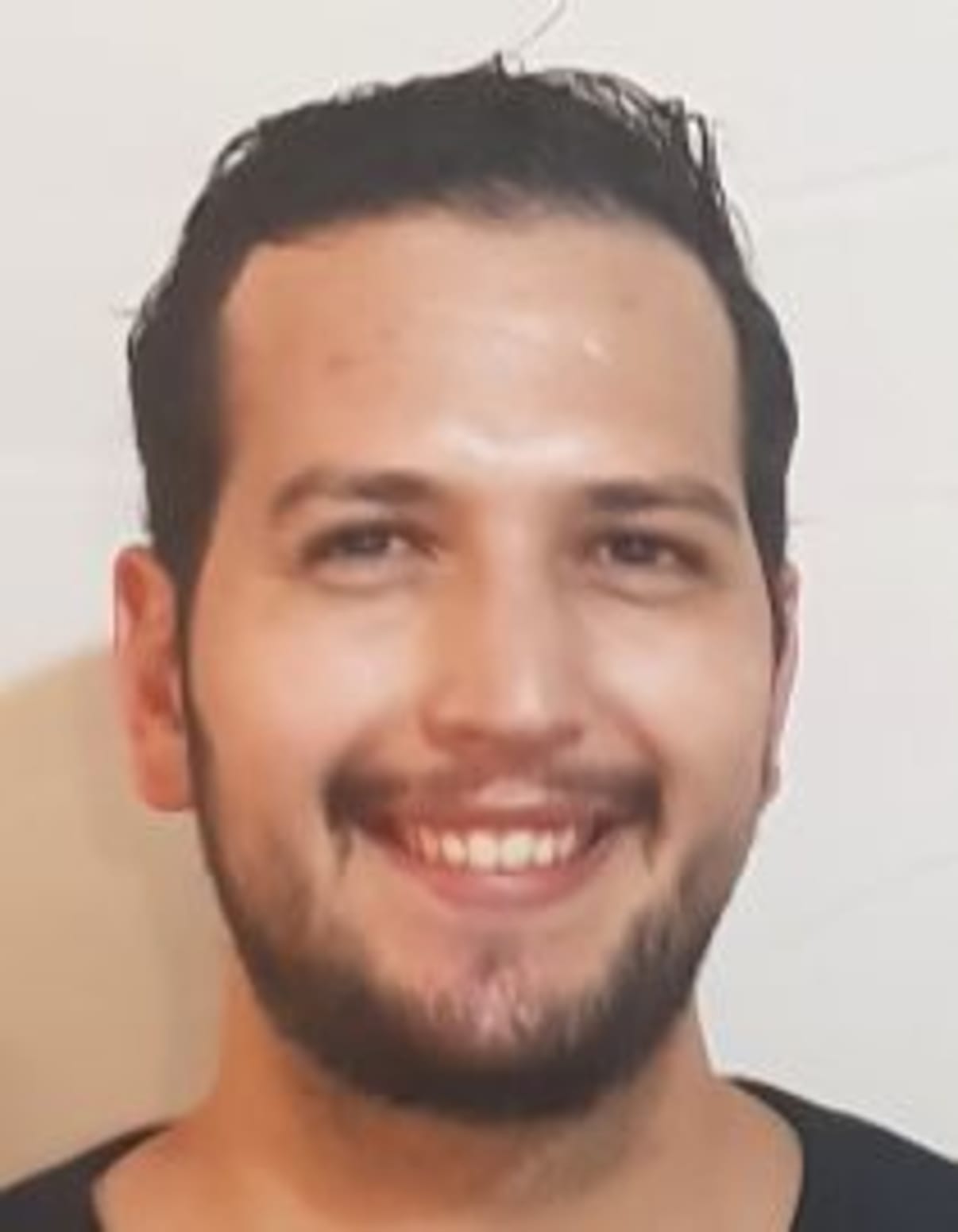 תמונת פורטרט של בעל המקצוע