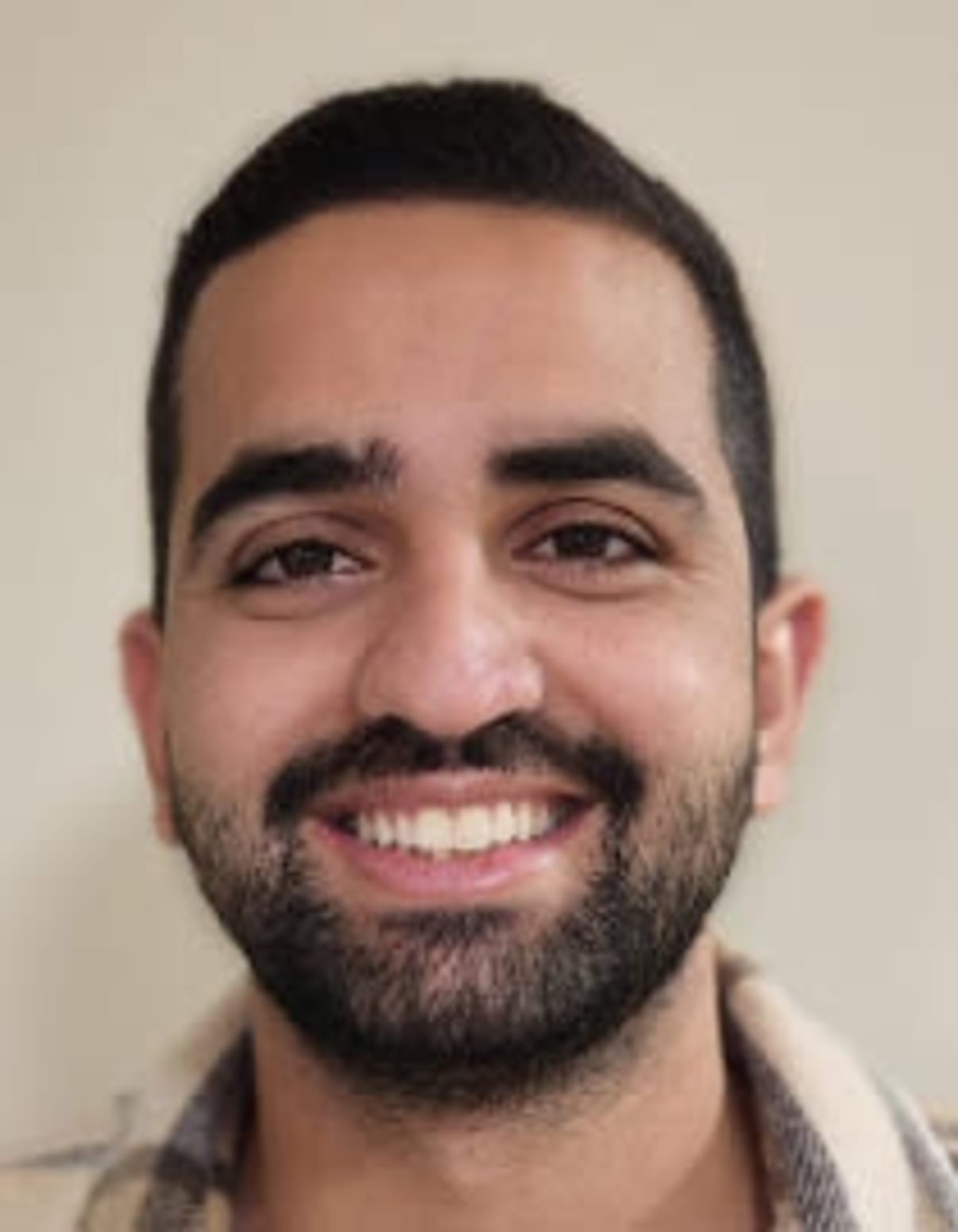 תמונת פורטרט של בעל המקצוע