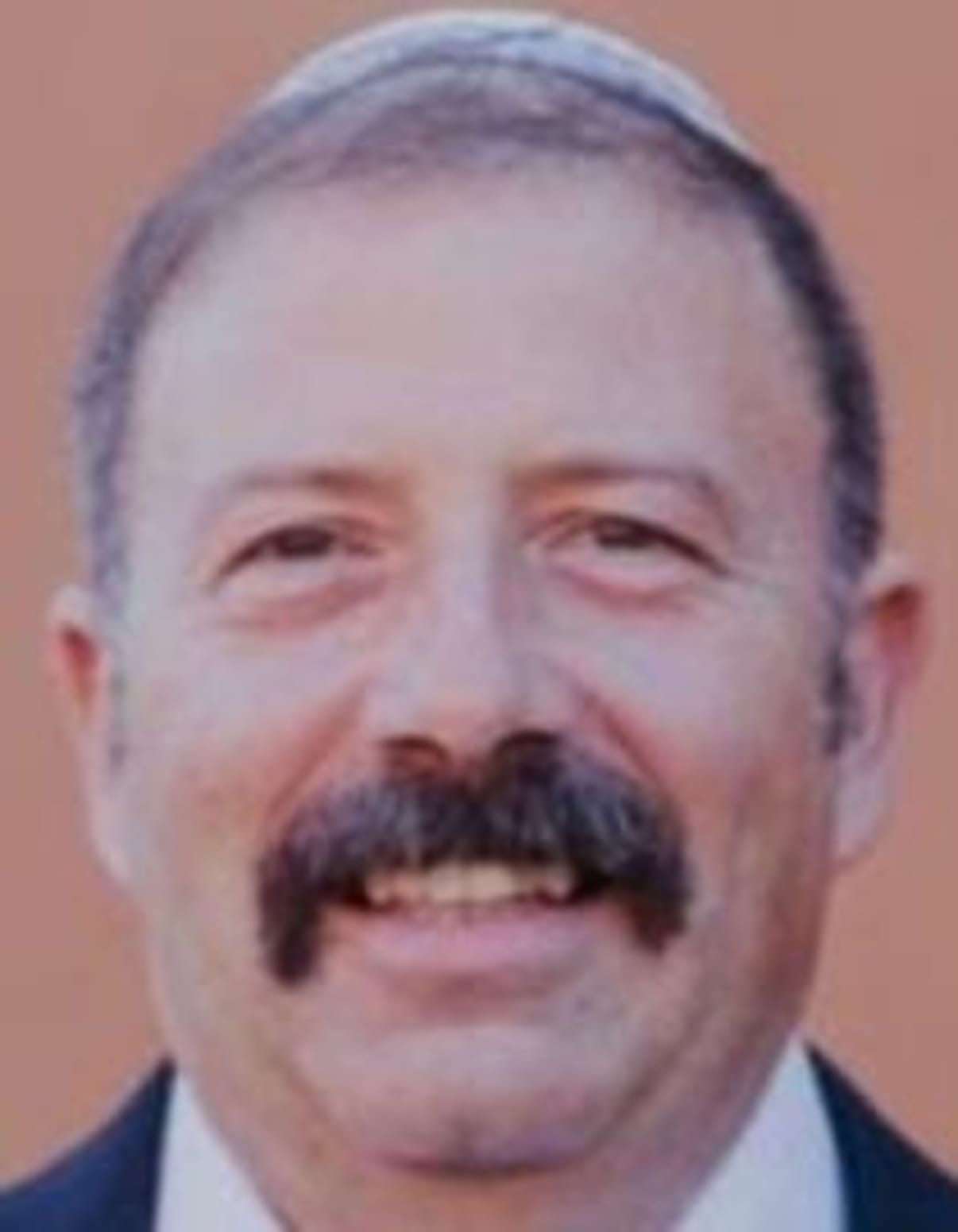 תמונת פורטרט של בעל המקצוע