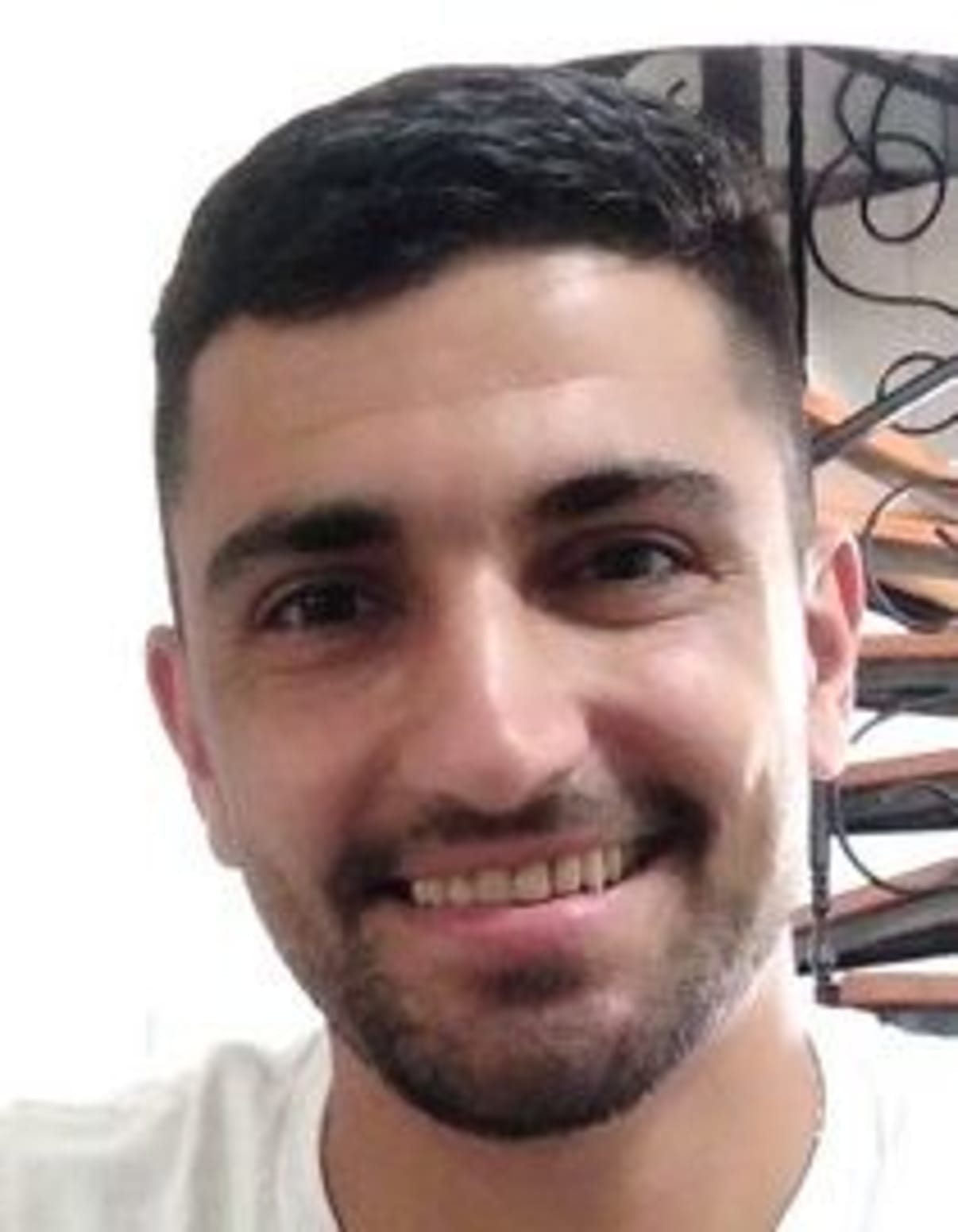 תמונת פורטרט של בעל המקצוע