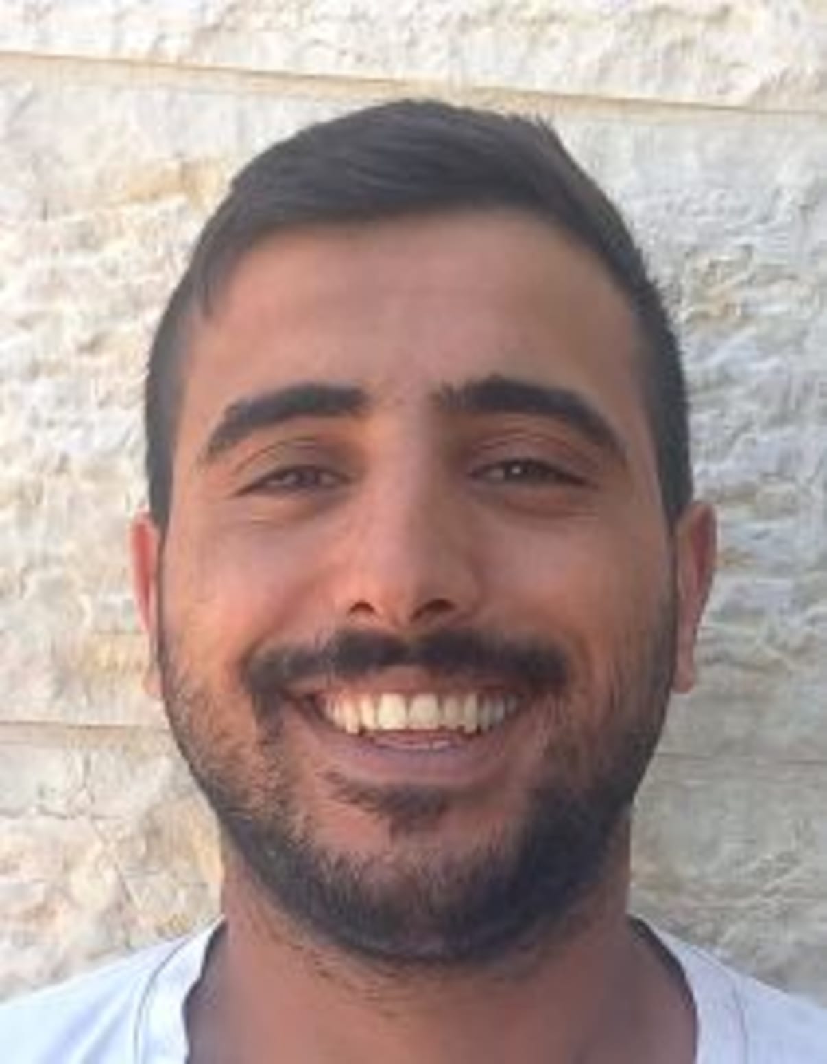 תמונת פורטרט של בעל המקצוע