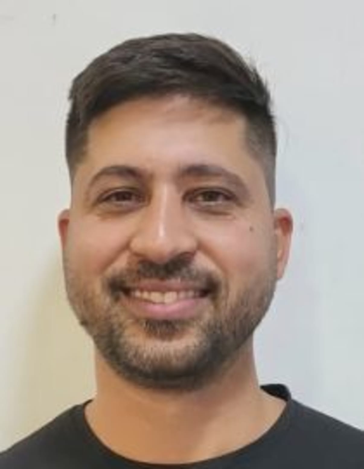 תמונת פורטרט של בעל המקצוע