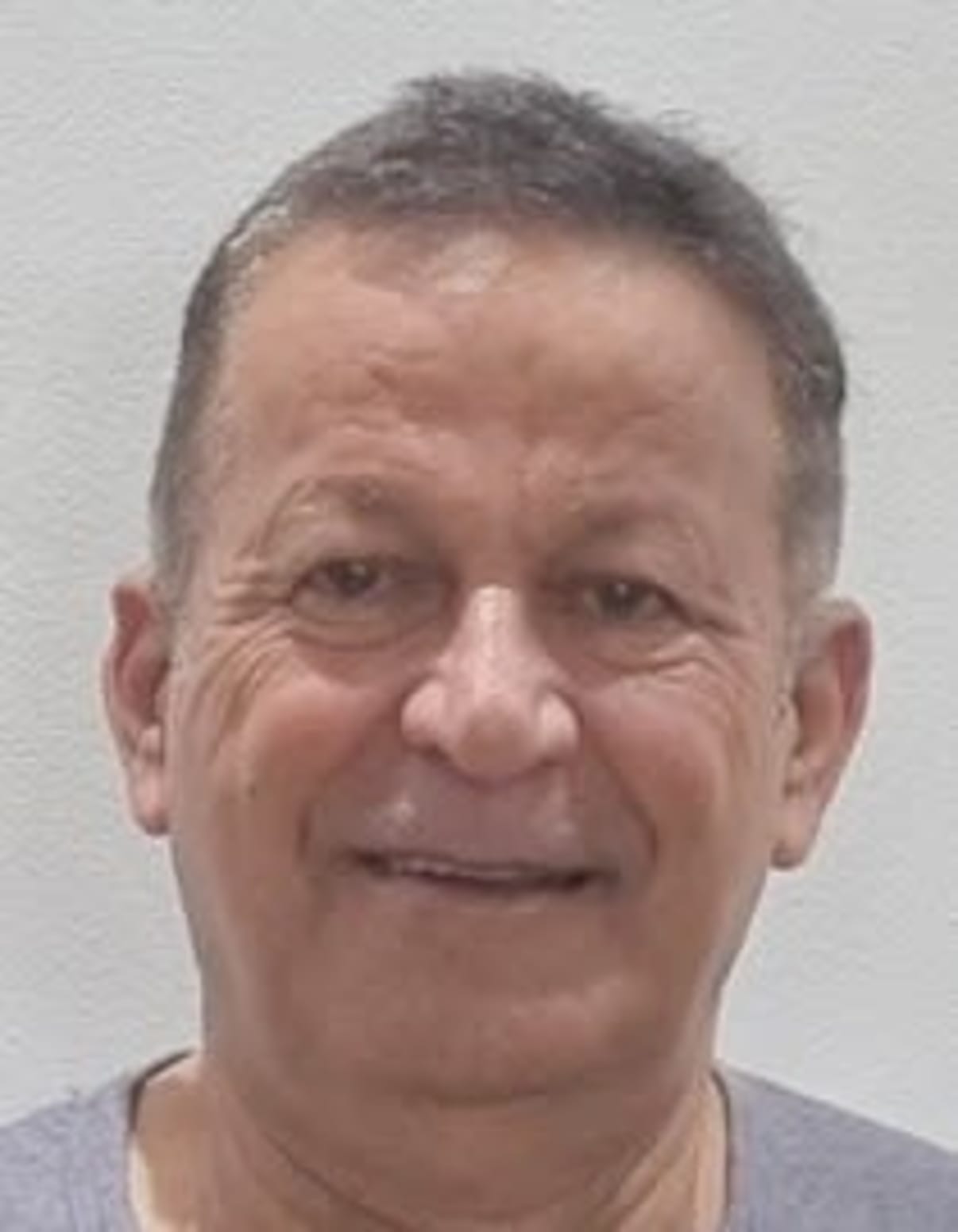 תמונת פורטרט של בעל המקצוע