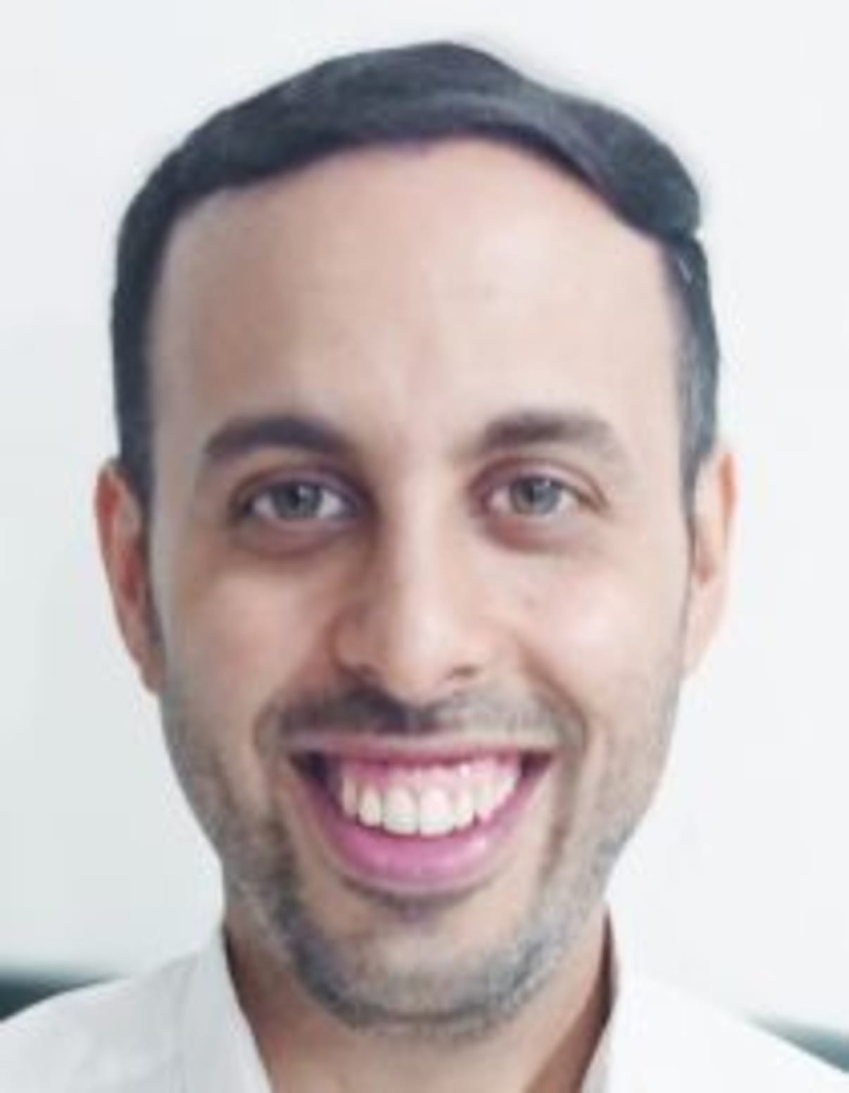 תמונת פורטרט של בעל המקצוע