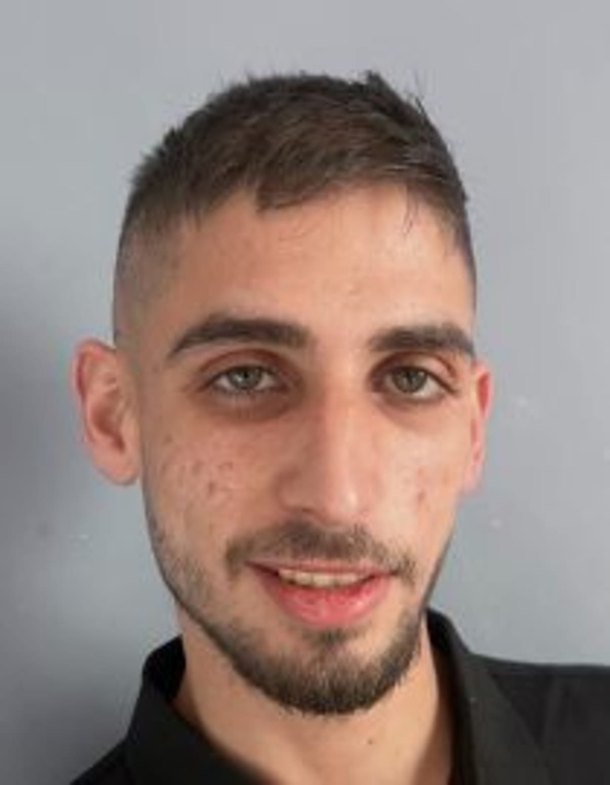 תמונת פורטרט של בעל המקצוע