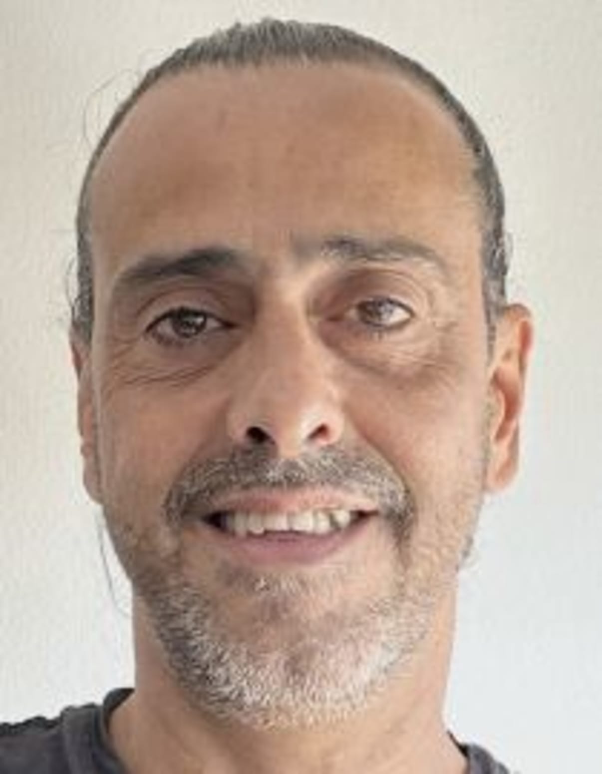 תמונת פורטרט של בעל המקצוע