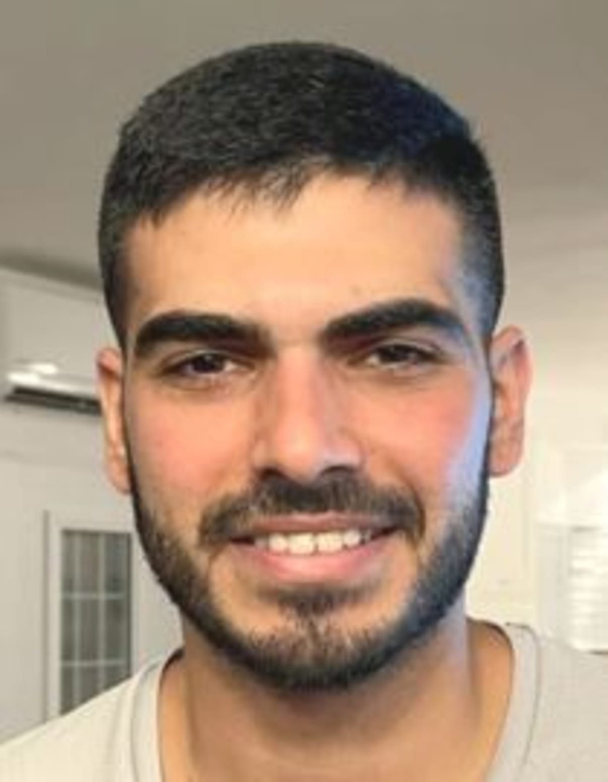 תמונת פורטרט של בעל המקצוע