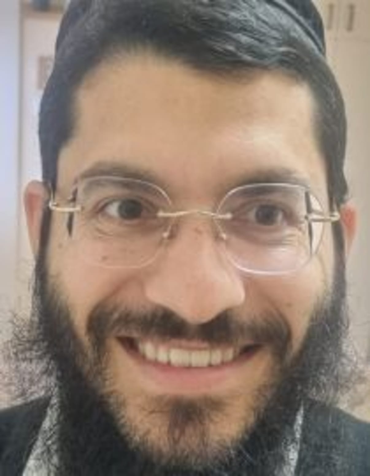 תמונת פורטרט של בעל המקצוע