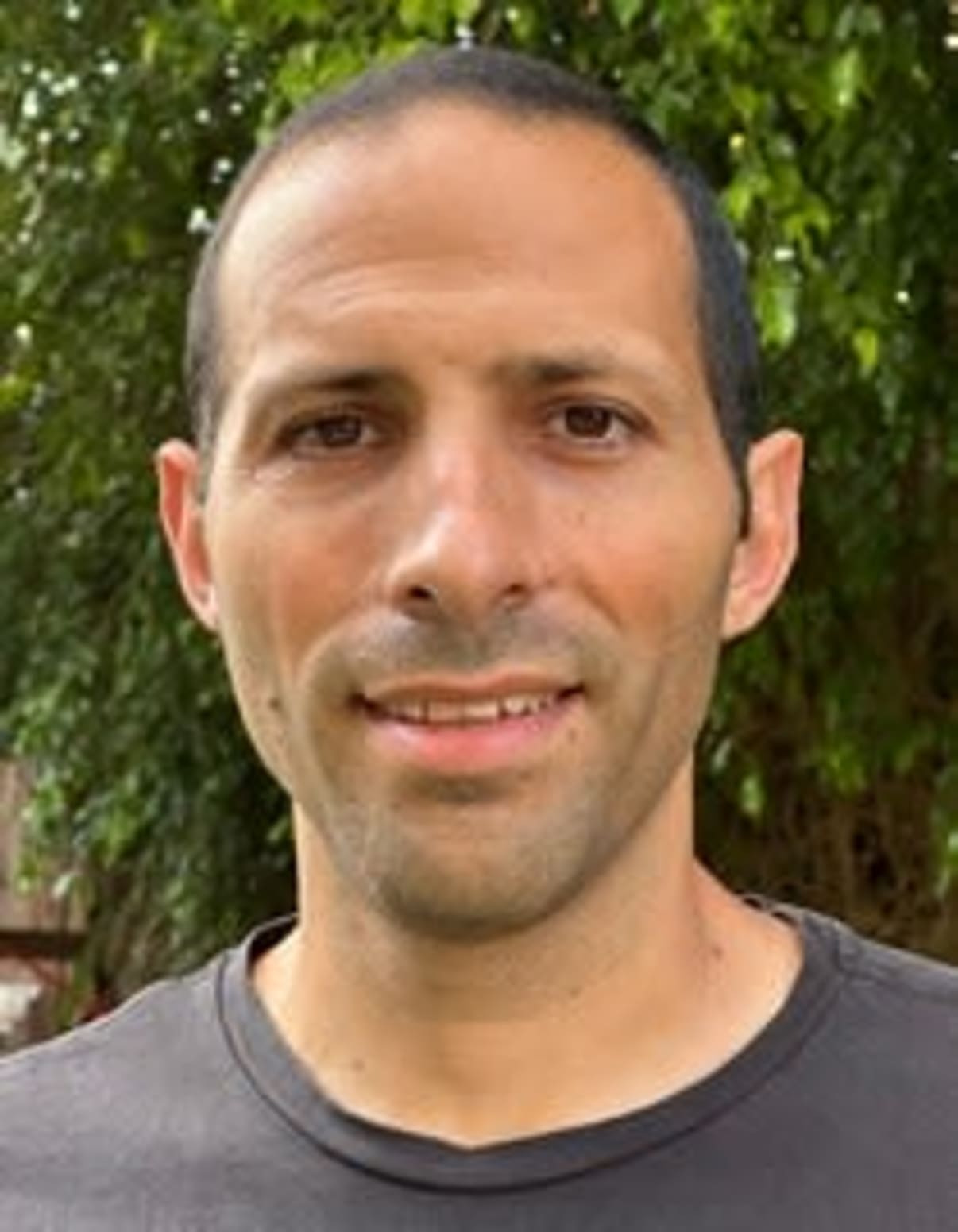 תמונת פורטרט של בעל המקצוע