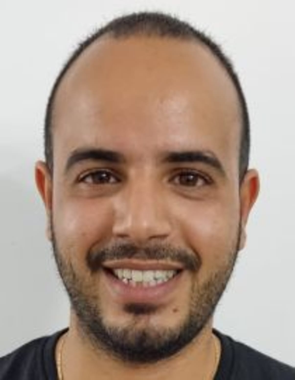 תמונת פורטרט של בעל המקצוע