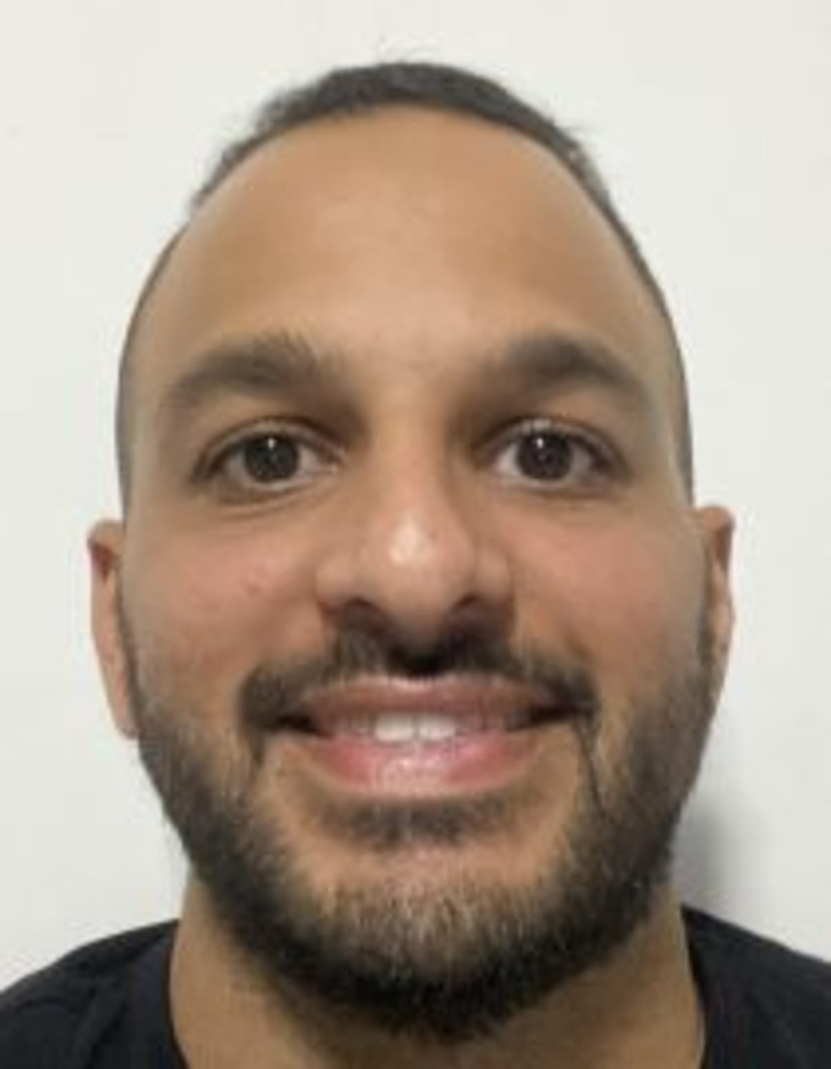 תמונת פורטרט של בעל המקצוע