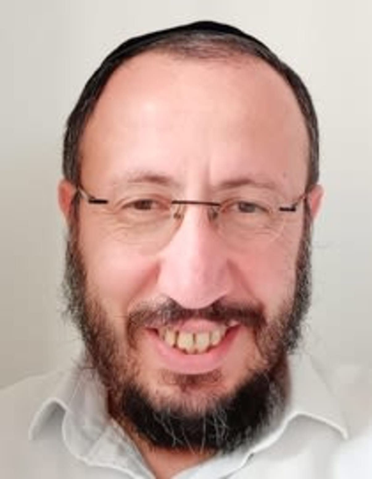 תמונת פורטרט של בעל המקצוע