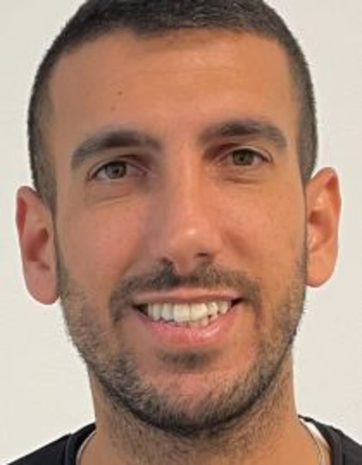 תמונת פורטרט של בעל המקצוע