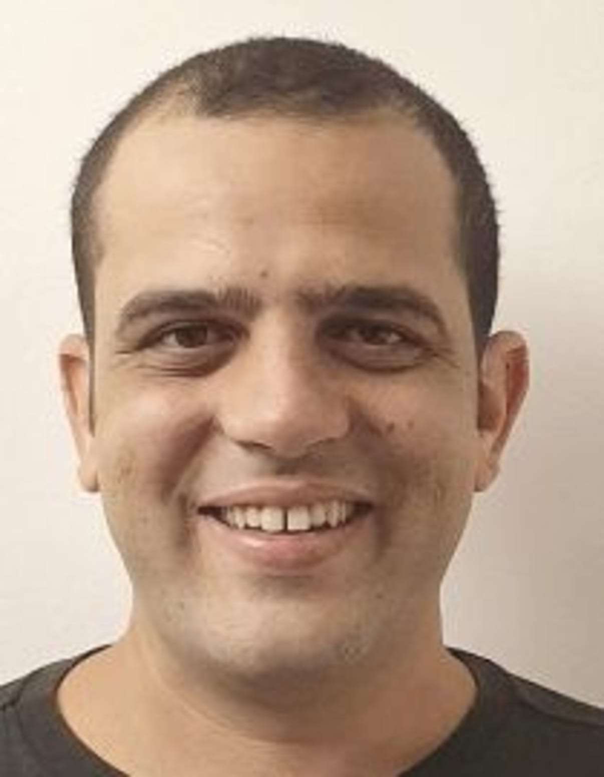 תמונת פורטרט של בעל המקצוע