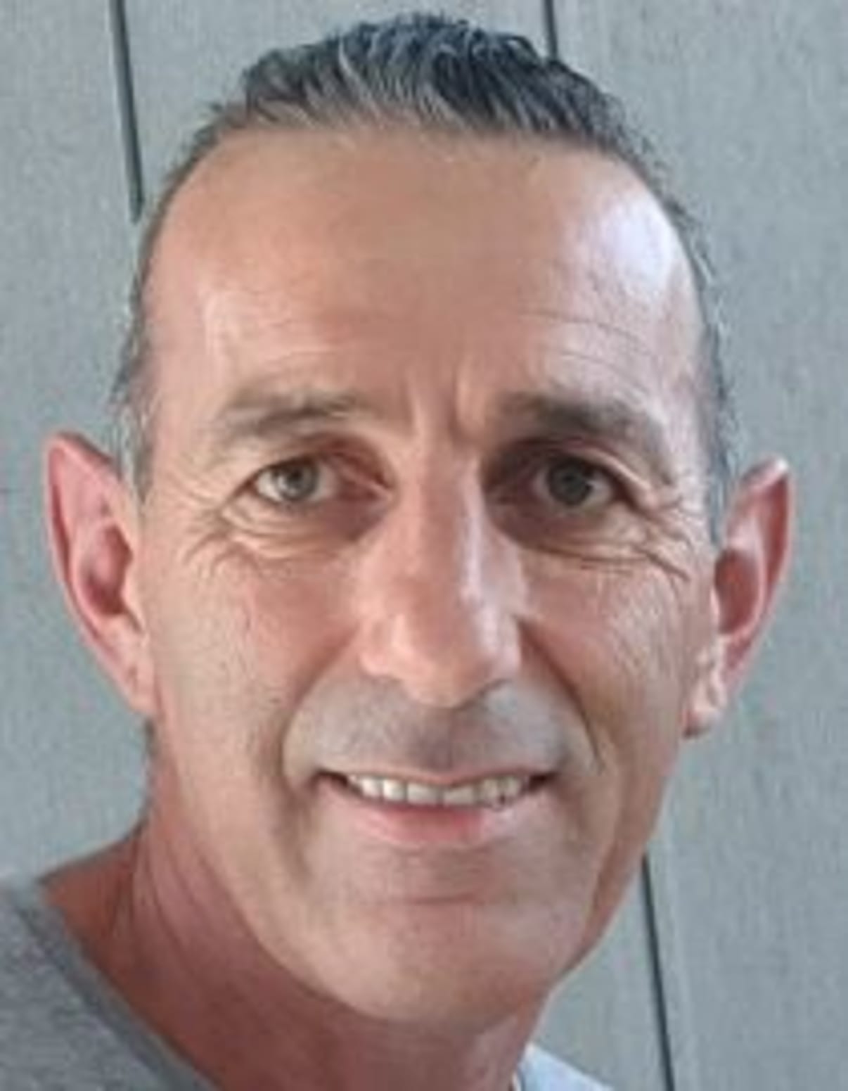 תמונת פורטרט של בעל המקצוע