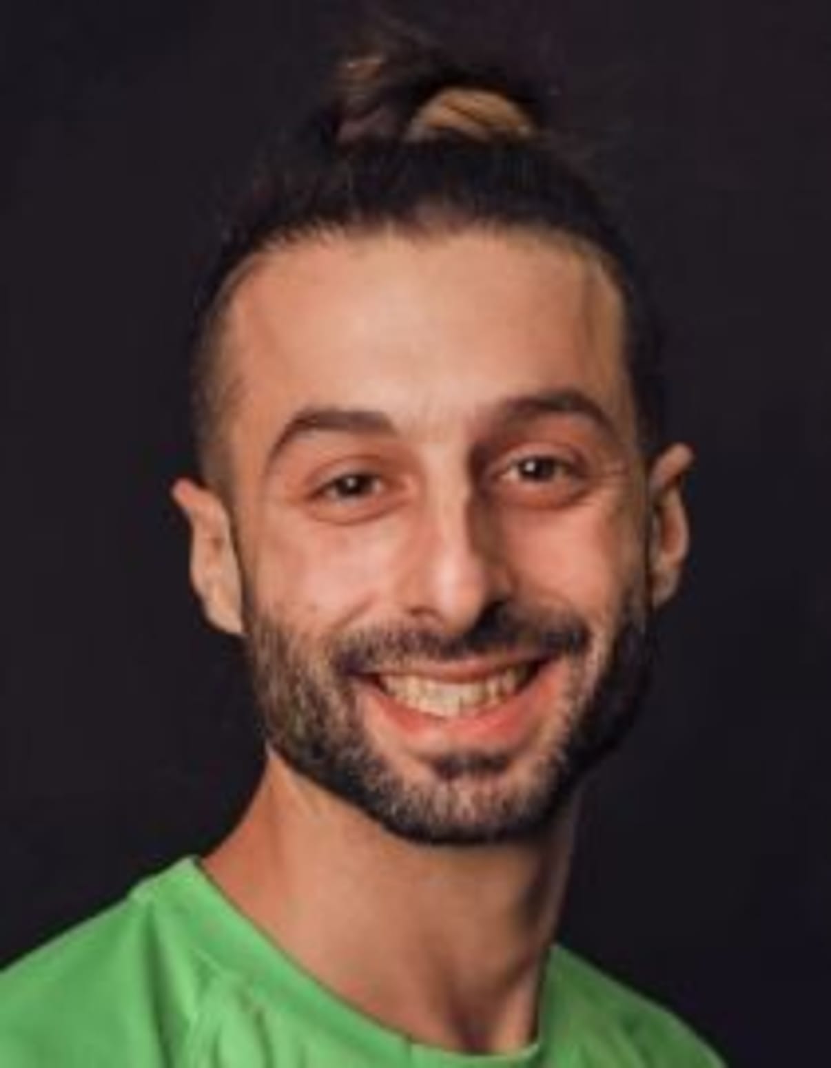 תמונת פורטרט של בעל המקצוע