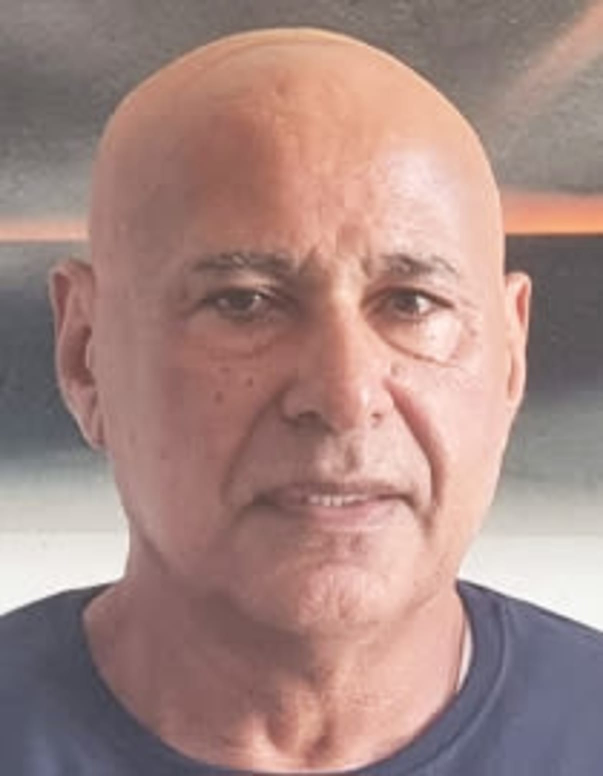 תמונת פורטרט של בעל המקצוע