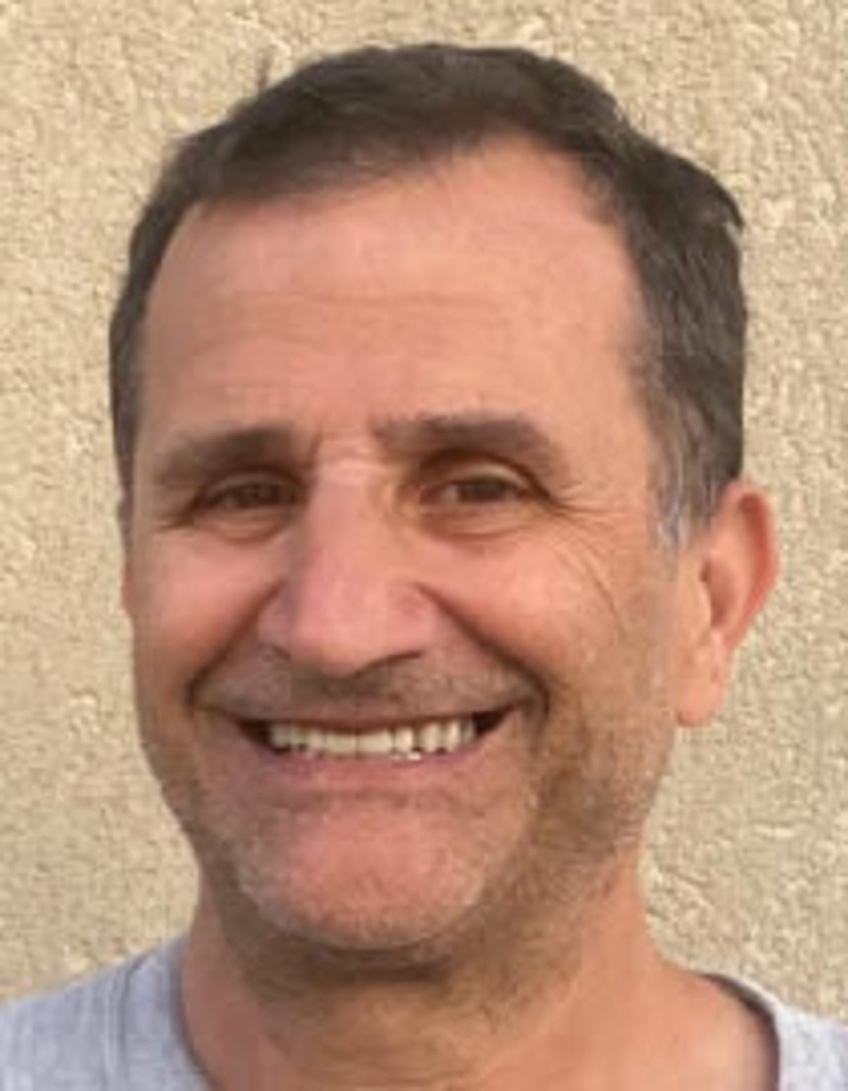 תמונת פורטרט של בעל המקצוע