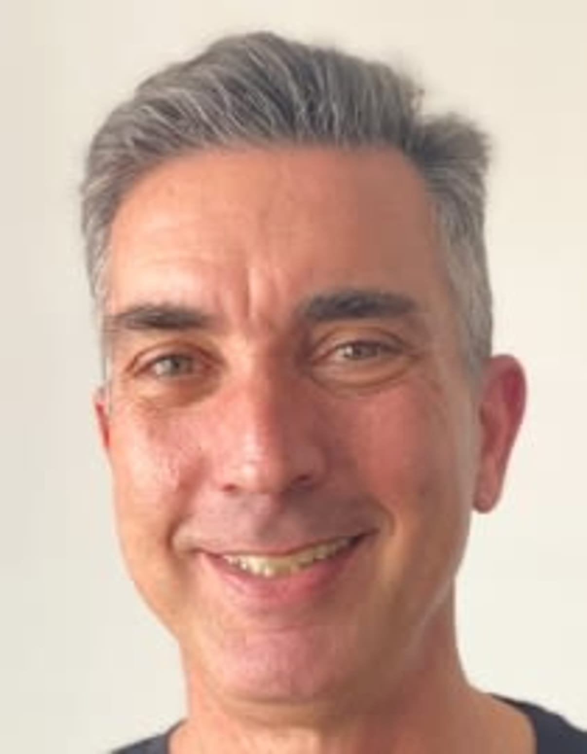 תמונת פורטרט של בעל המקצוע