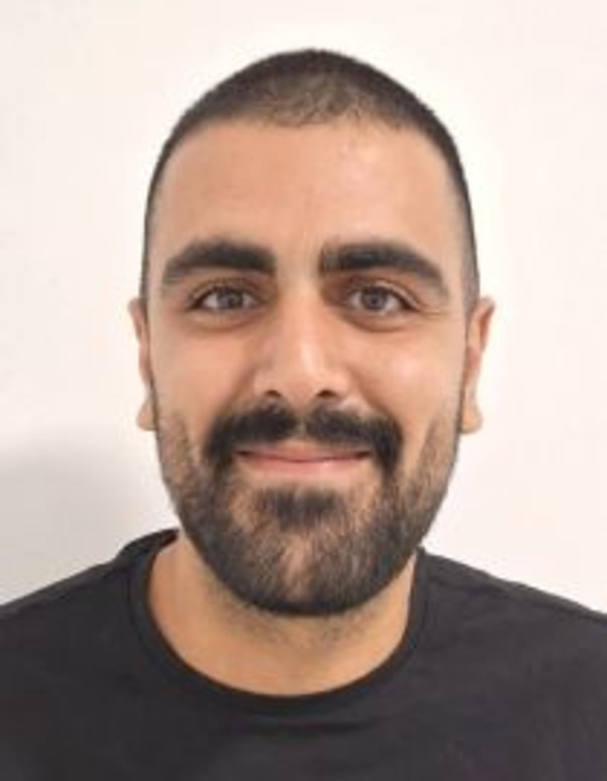 תמונת פורטרט של בעל המקצוע