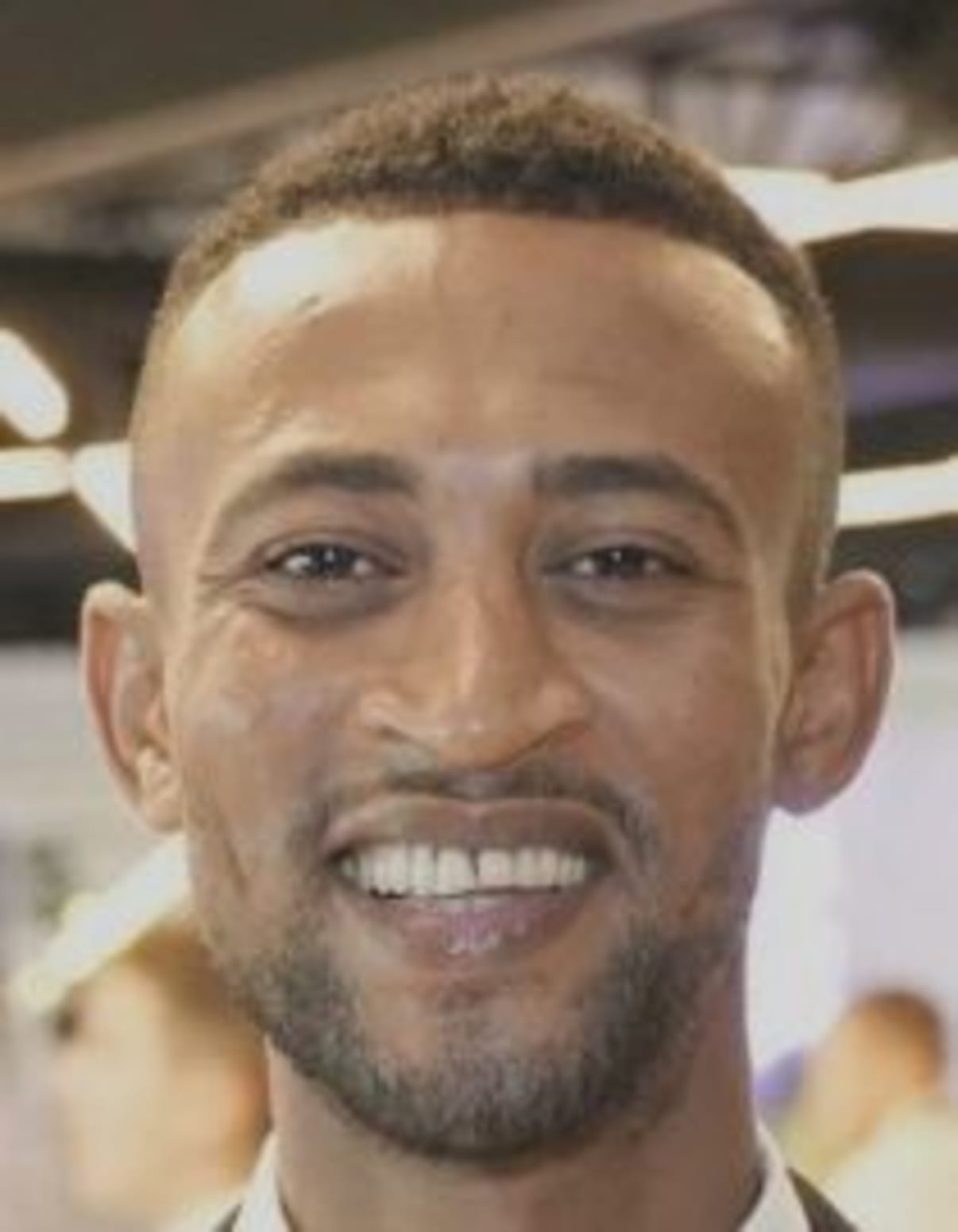 תמונת פורטרט של בעל המקצוע