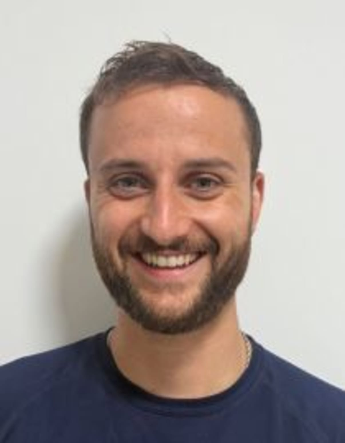 תמונת פורטרט של בעל המקצוע