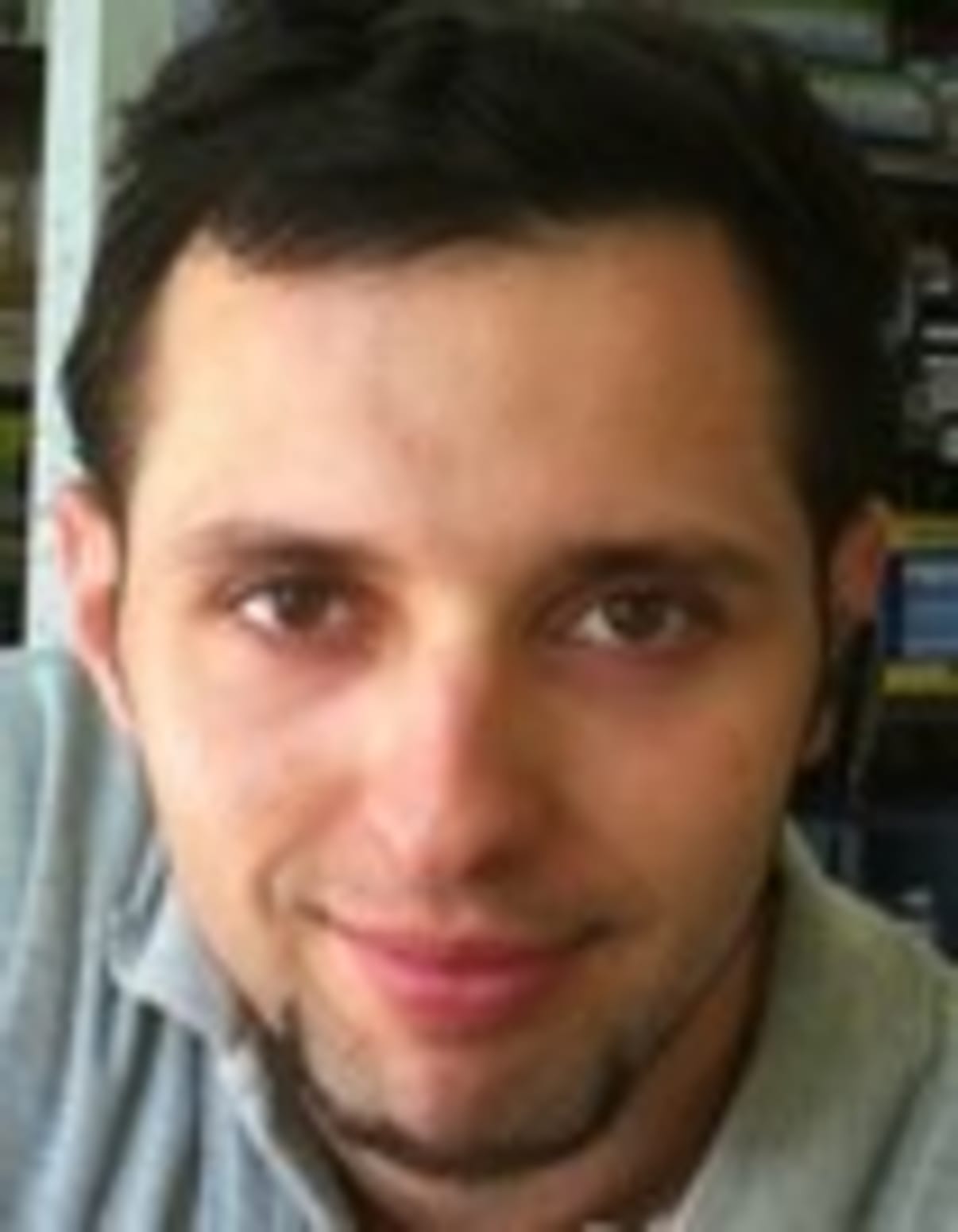 תמונת פורטרט של בעל המקצוע