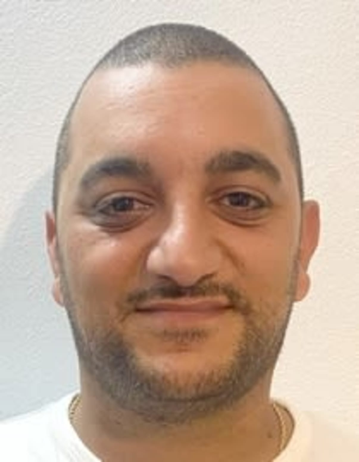 תמונת פורטרט של בעל המקצוע