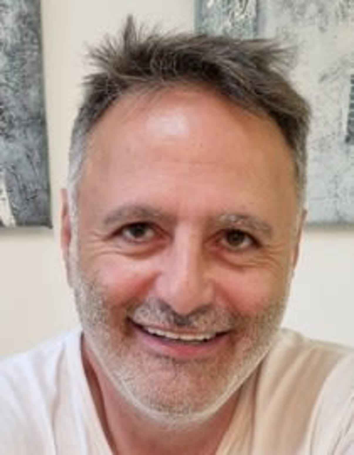 תמונת פורטרט של בעל המקצוע