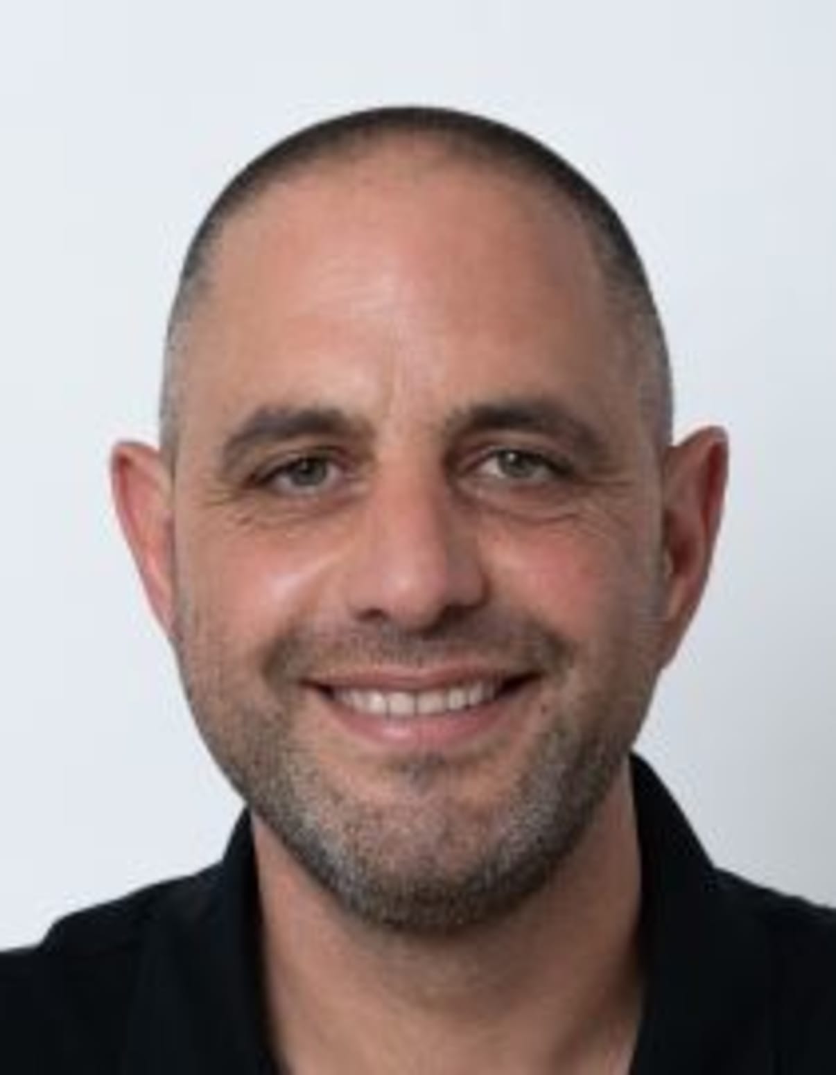 תמונת פורטרט של בעל המקצוע