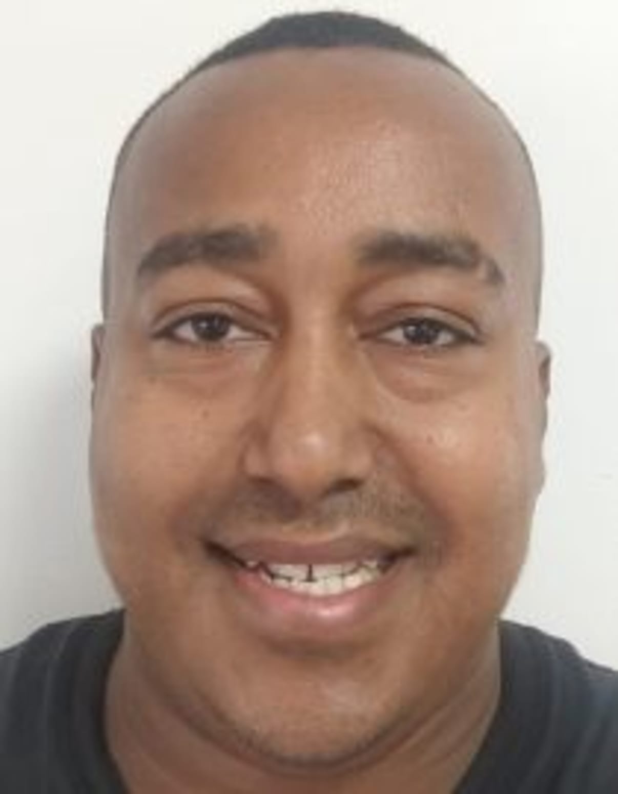 תמונת פורטרט של בעל המקצוע