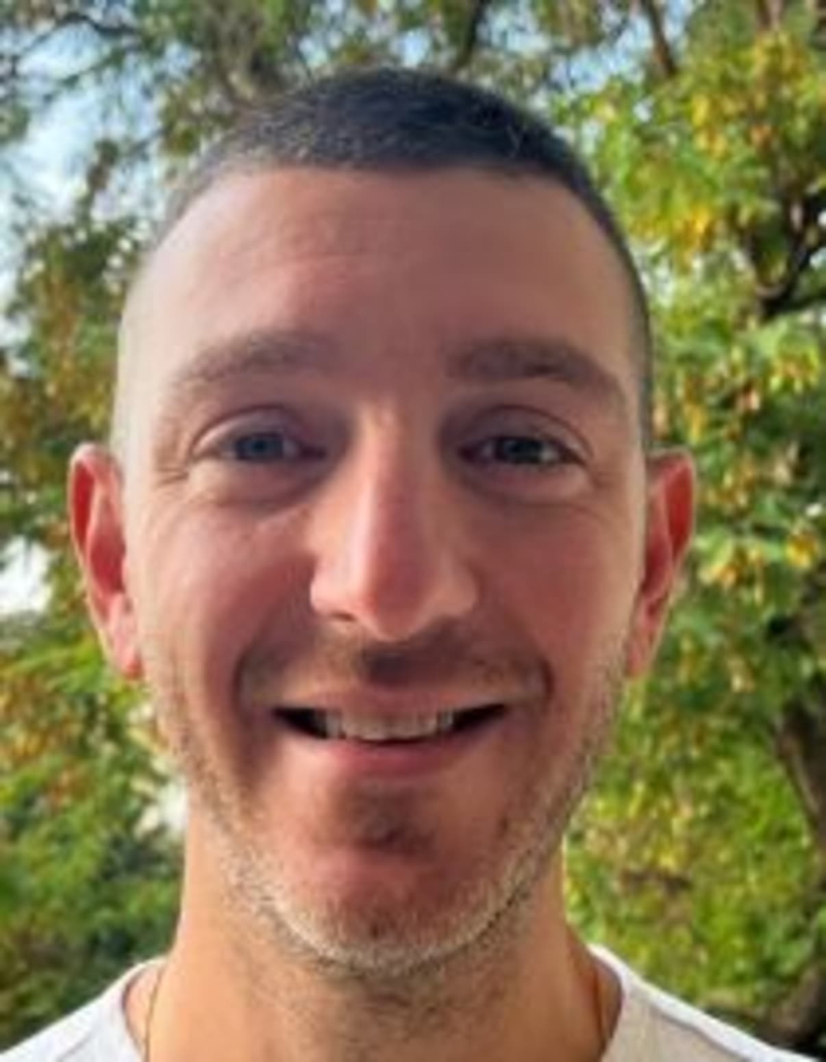 תמונת פורטרט של בעל המקצוע