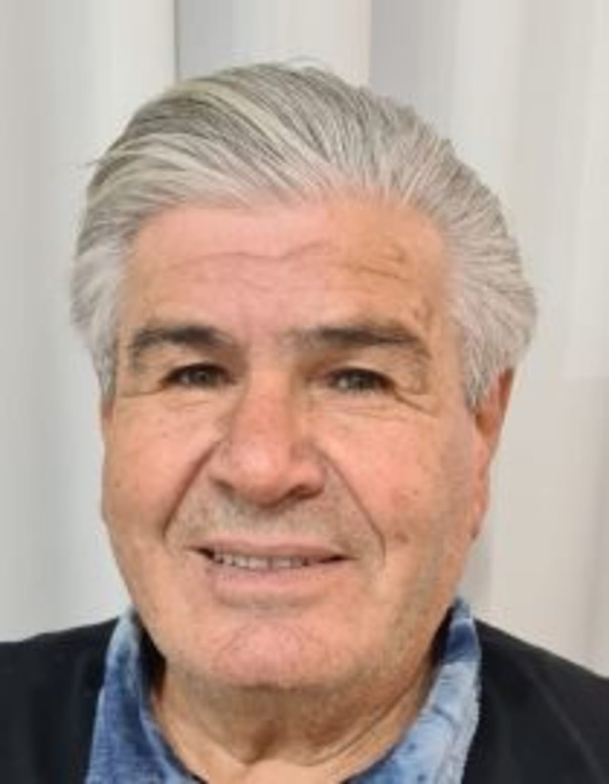 תמונת פורטרט של בעל המקצוע