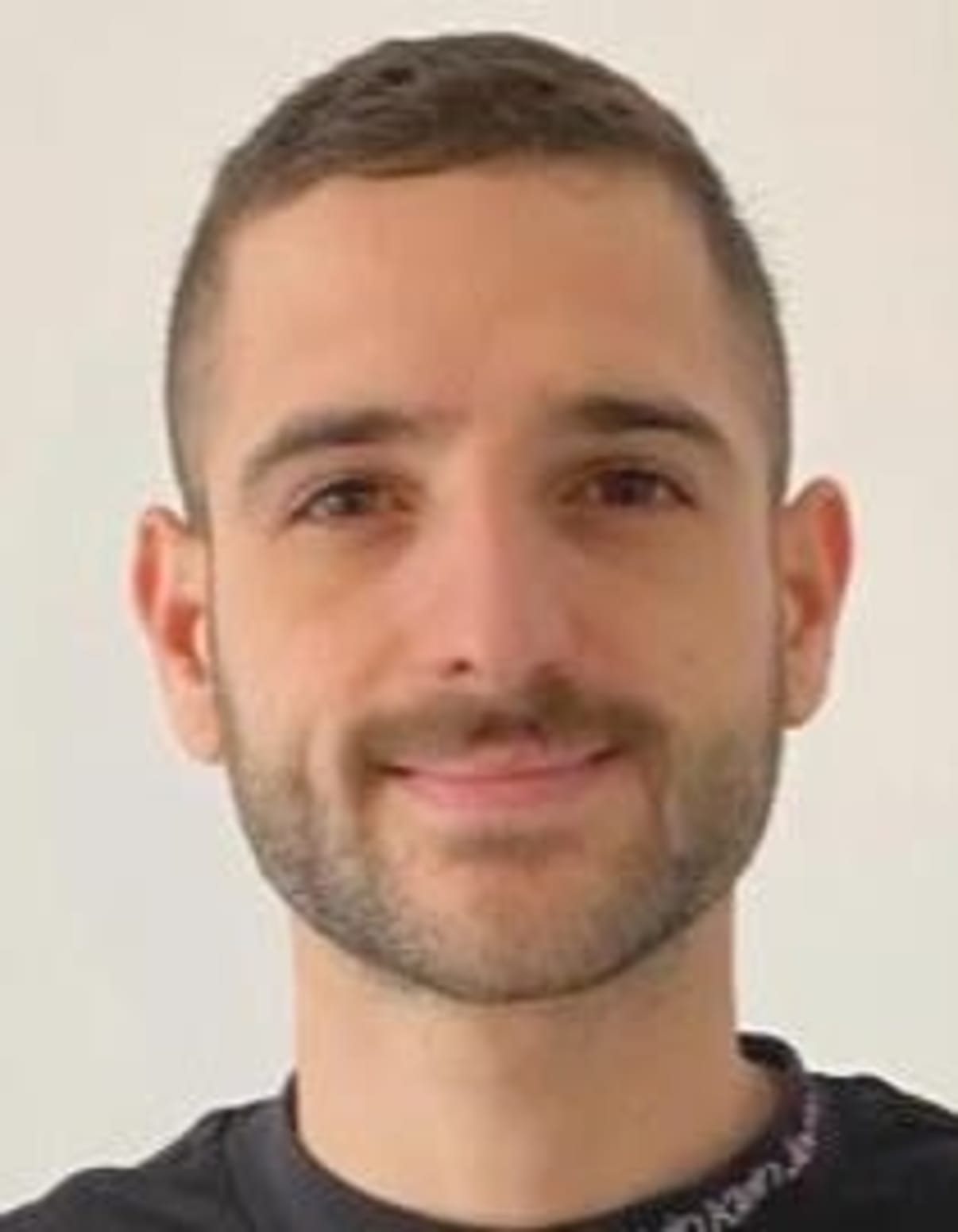 תמונת פורטרט של בעל המקצוע