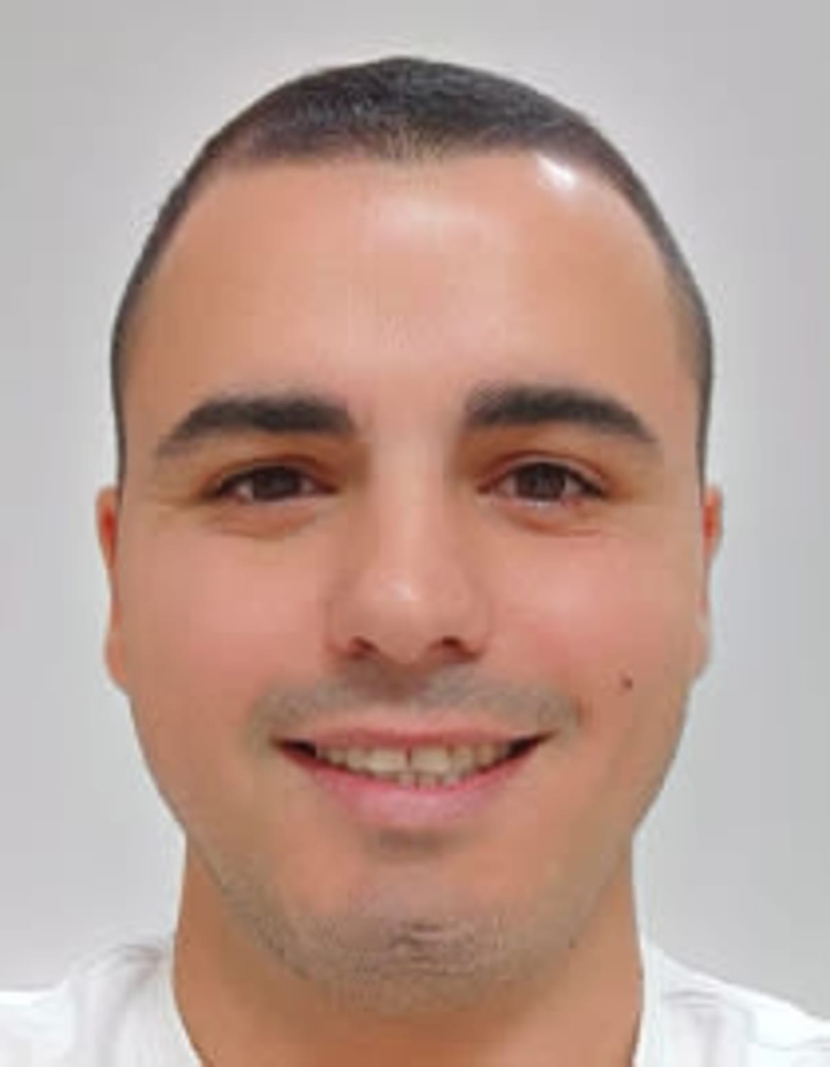 תמונת פורטרט של בעל המקצוע