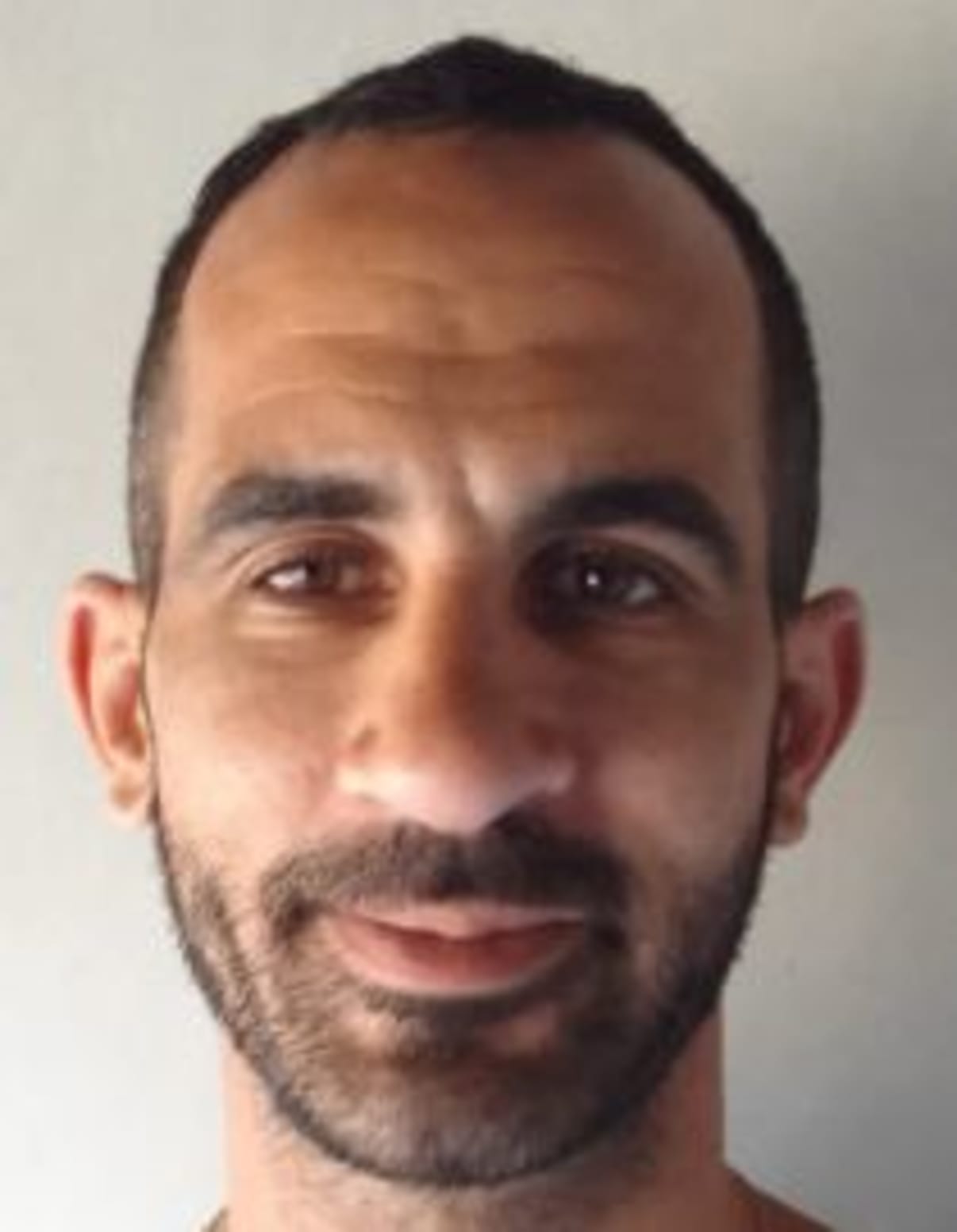 תמונת פורטרט של בעל המקצוע