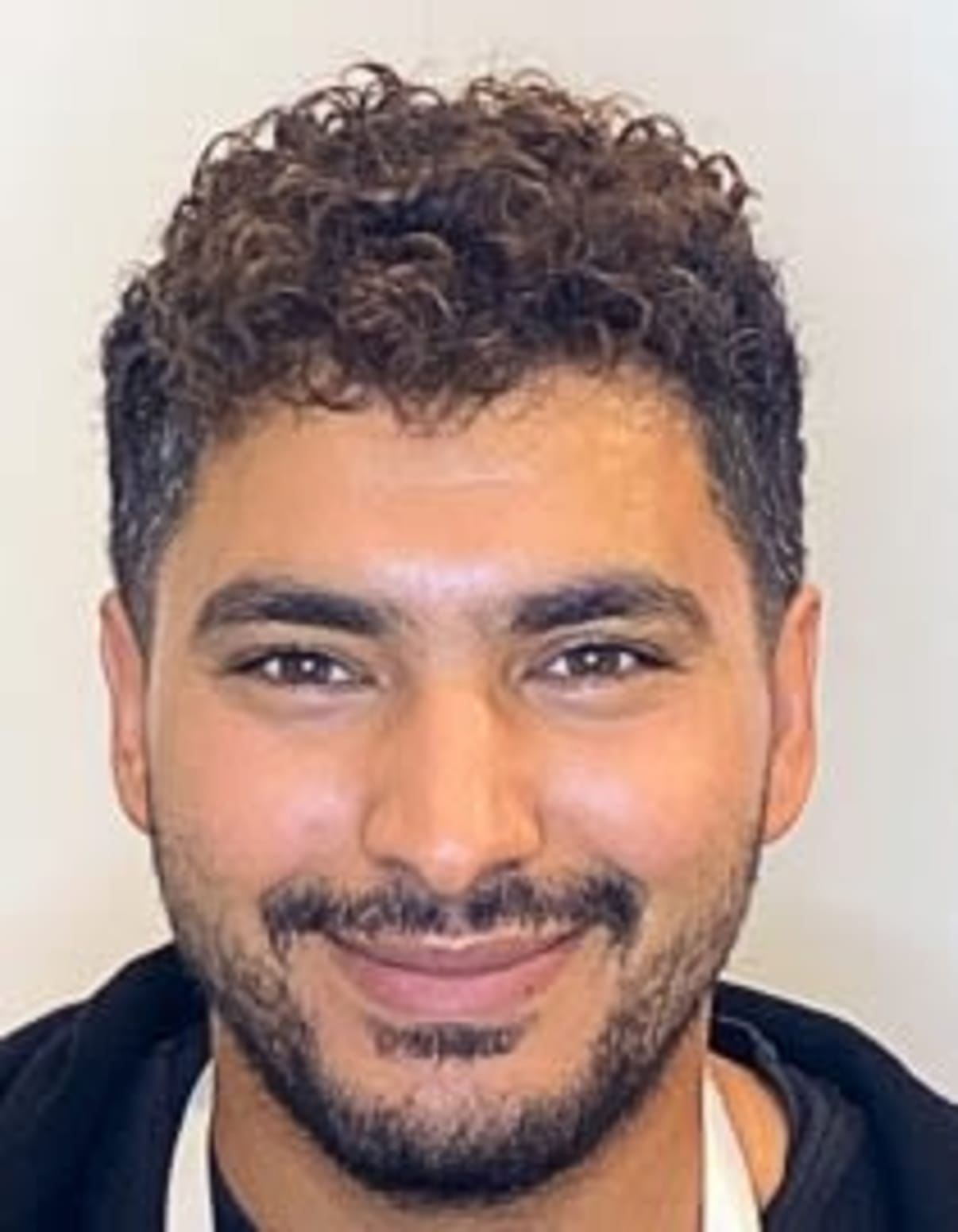 תמונת פורטרט של בעל המקצוע